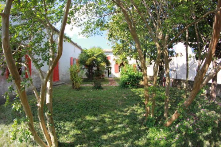 L'Auberge Meilhannaise Esterno foto
